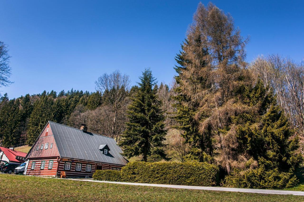 Chalupa Šárka Dolni Dvur Exterior foto