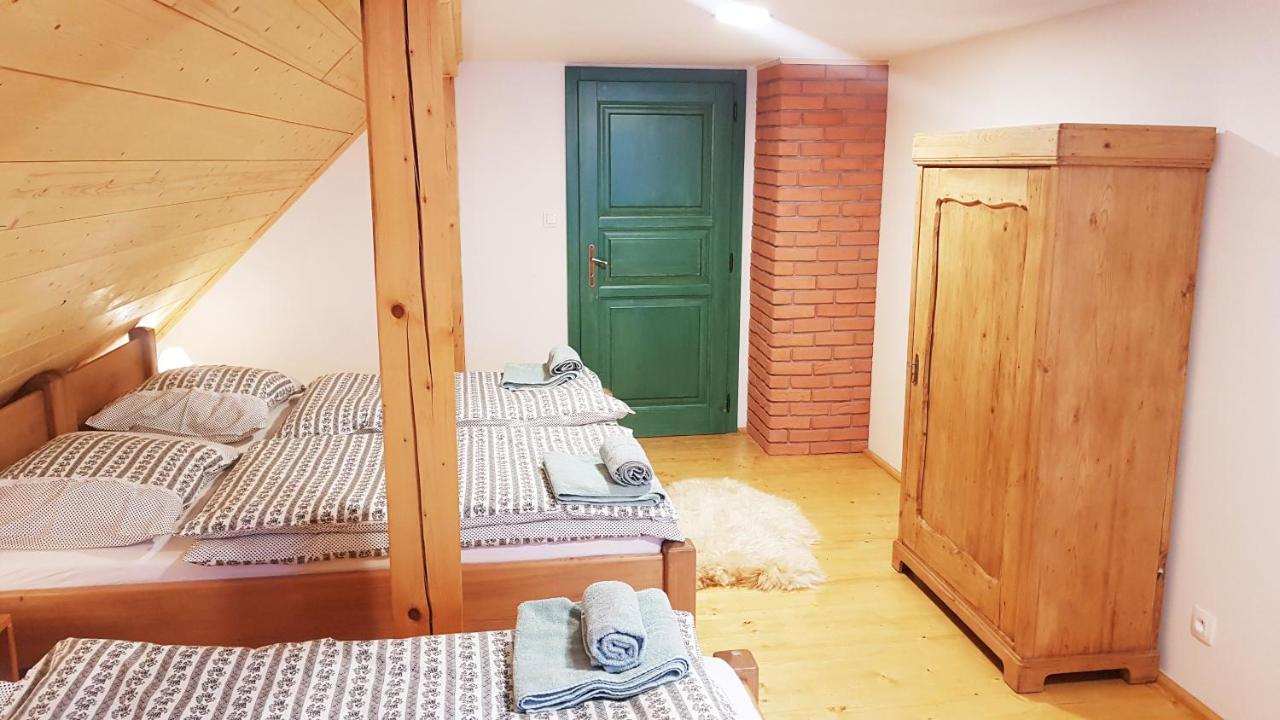 Chalupa Šárka Dolni Dvur Exterior foto